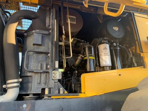 Komatsu  Model WA470